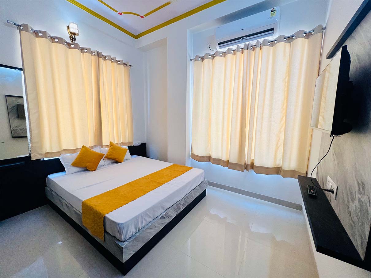 Book Radhey Shyam Dhramshala (1.5 km from Khatu Shyam Ji) Gallery
